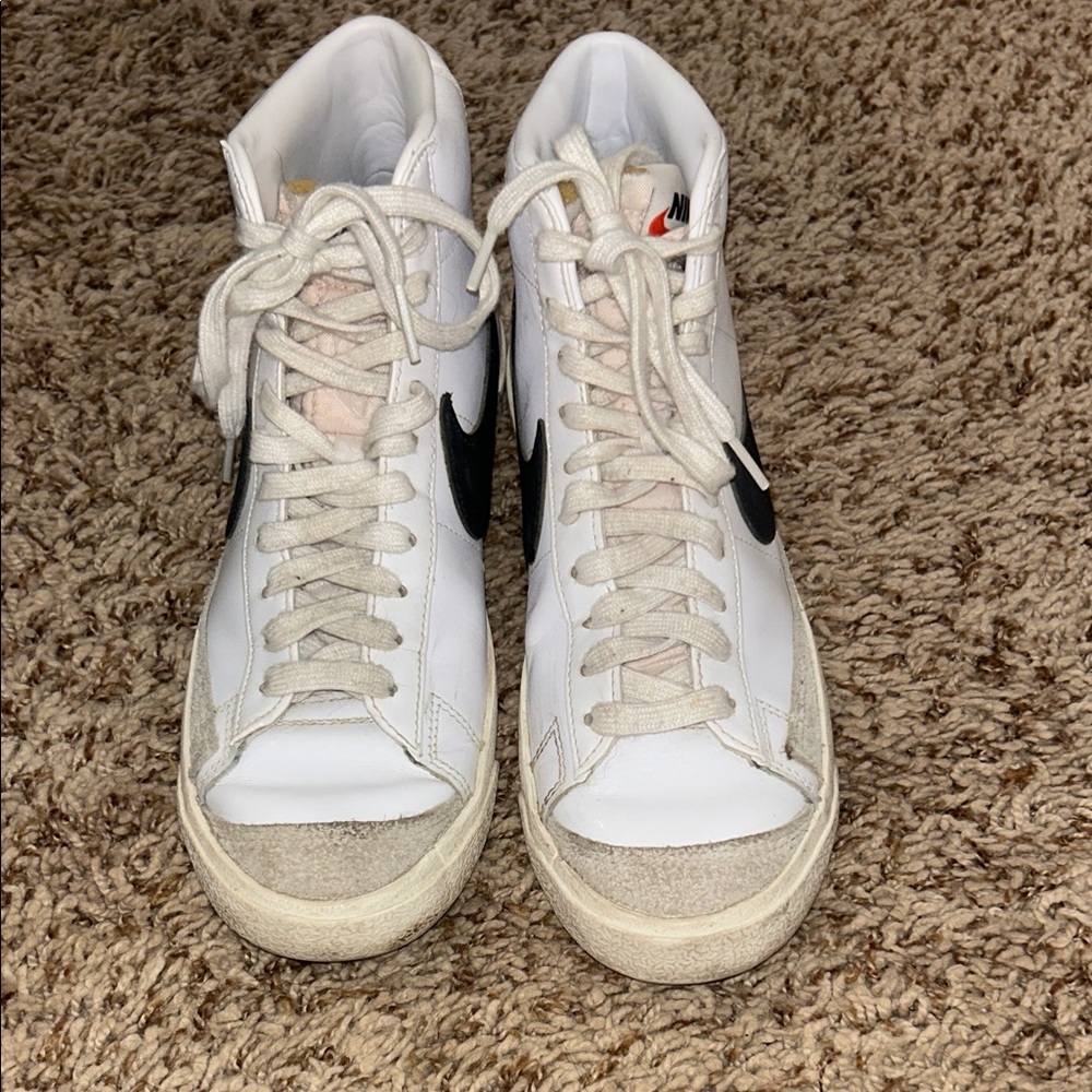 Nike Women's White and Black High-Top Sneakers